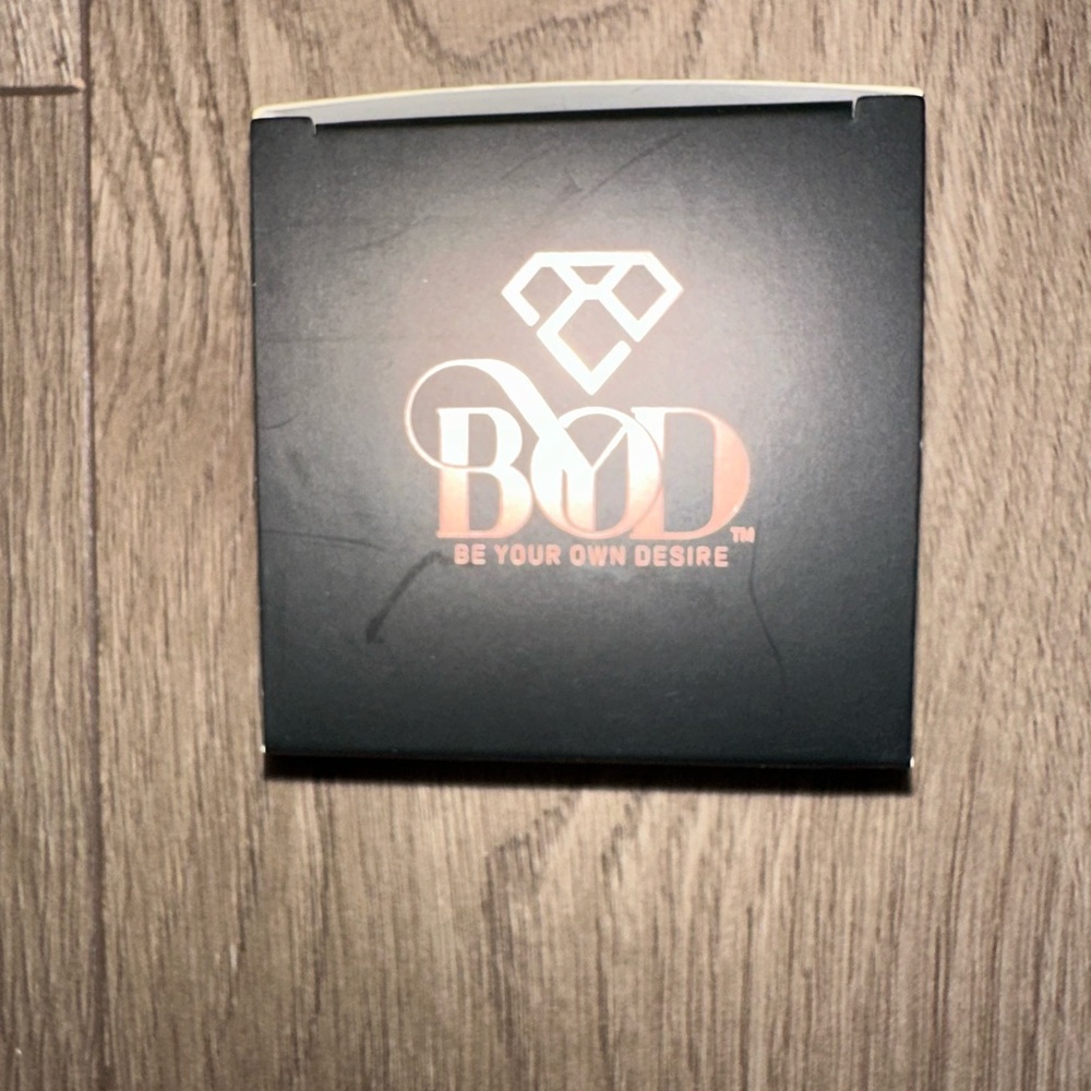 BYOD desire matte magic loose setting powder
